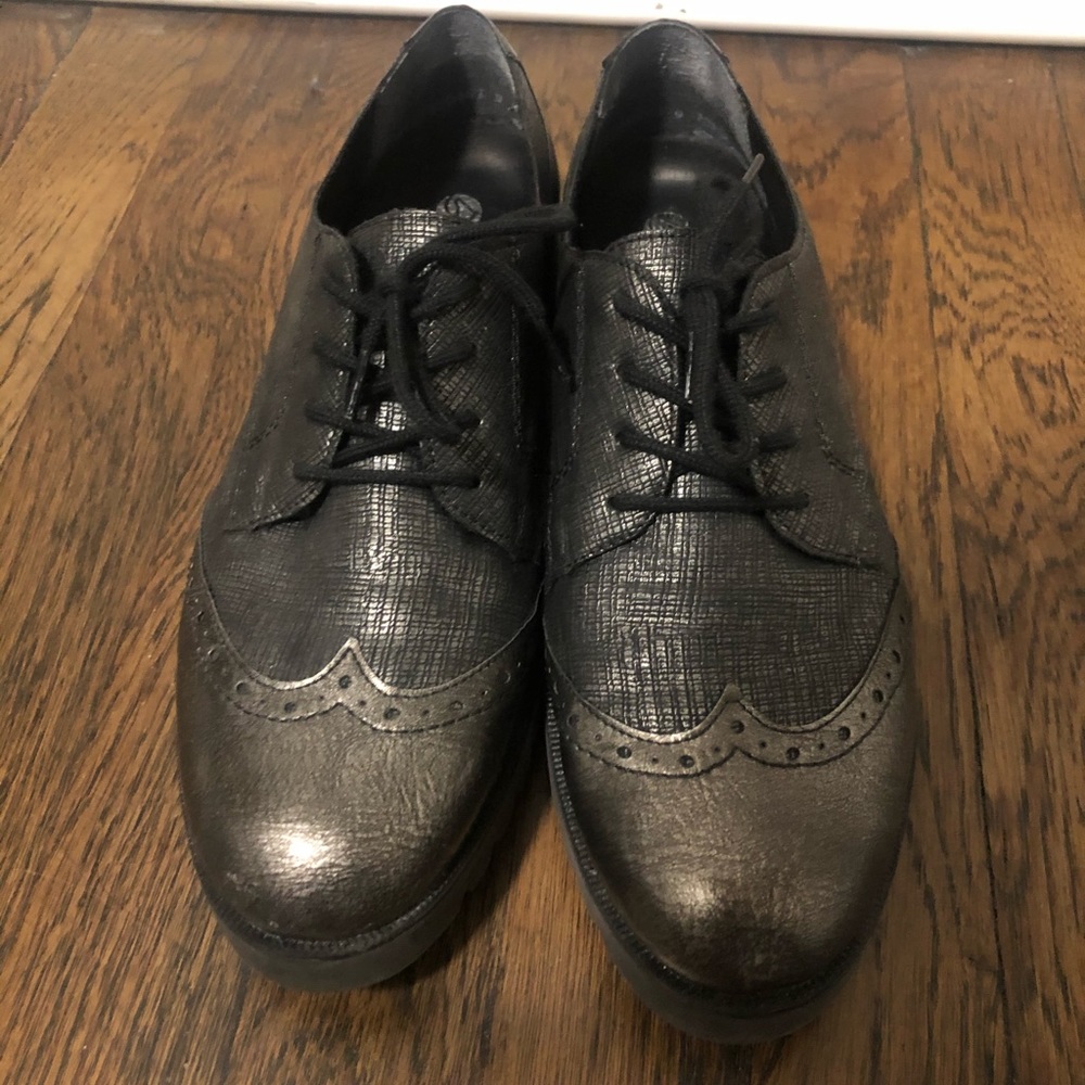 Oxford shoes